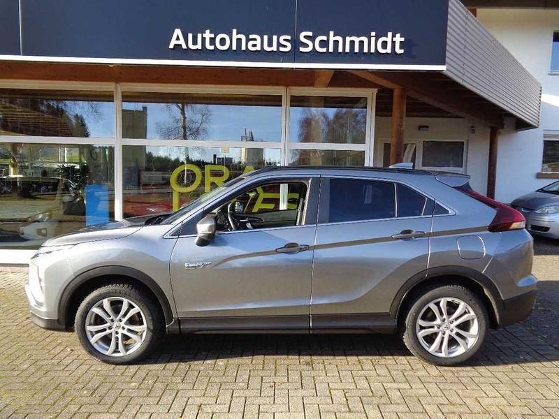Platinumgrau Gebraucht 2021 Mitsubishi Eclipse Cross Basis SUV | 18.500 € (Fairer Preis) - Bild 1/4
