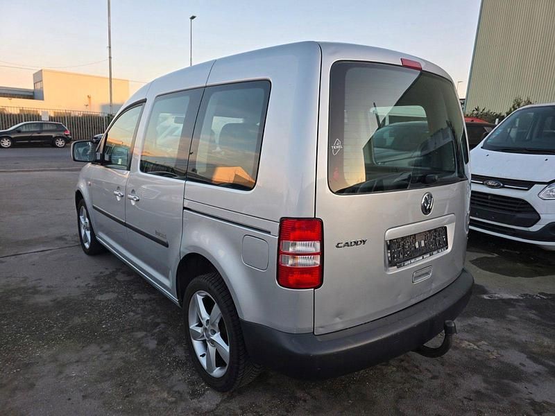 Second-hand VW Caddy 105 CP (77 kW) 2011 Monovolum