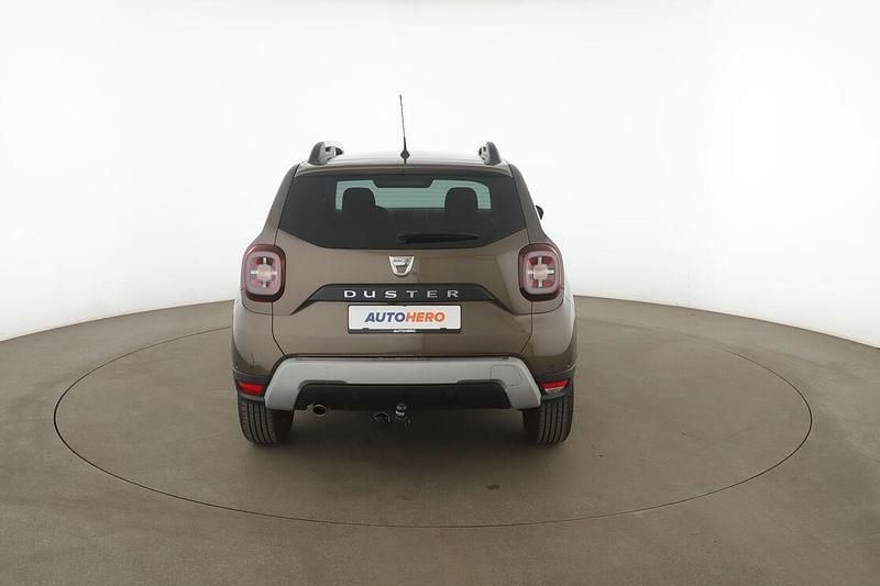 Gebraucht Dacia Duster Celebration 150 PS (110 kW) 2020 Braun SUV