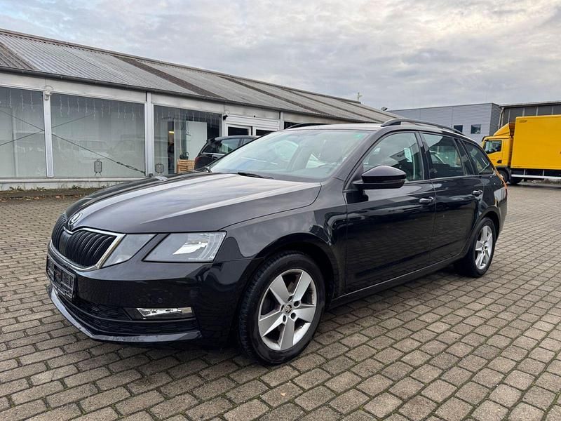 Schwarz Gebraucht 2019 Skoda Octavia Ambition Kombi | 9.150 € (Superpreis) - Bild 1/4