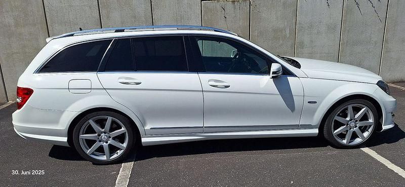 Gebraucht Mercedes C250 AMG 204 PS (150 kW) 2012 Weiß Kombi