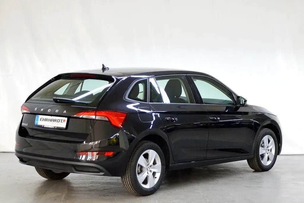 Gebraucht Skoda Scala Cool Plus 95 PS (69 kW) 2022 Schwarz Kleinwagen