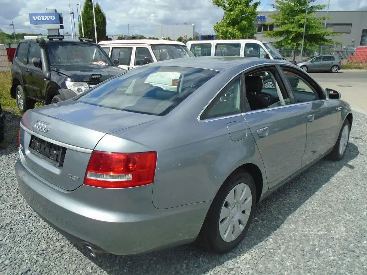Gebraucht Audi A6 Sport 170 PS (125 kW) 2007 Grau Limousine