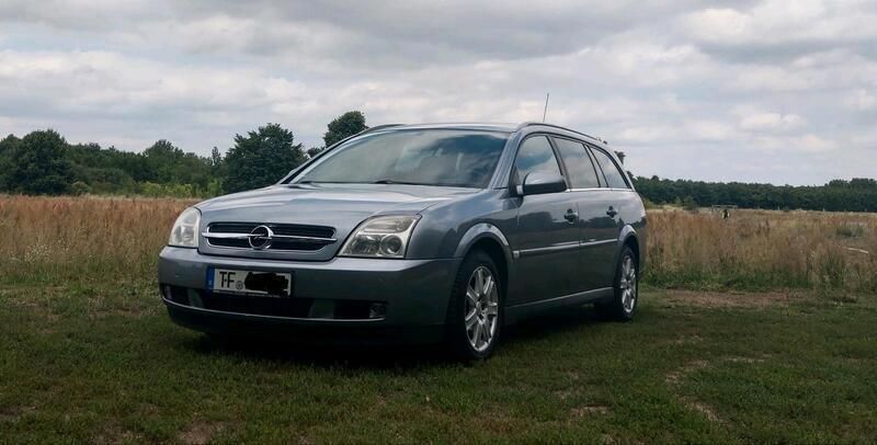 Silber Gebraucht 2004 Opel Vectra Kombi | 1.100 € (Guter Preis) - Bild 1/4