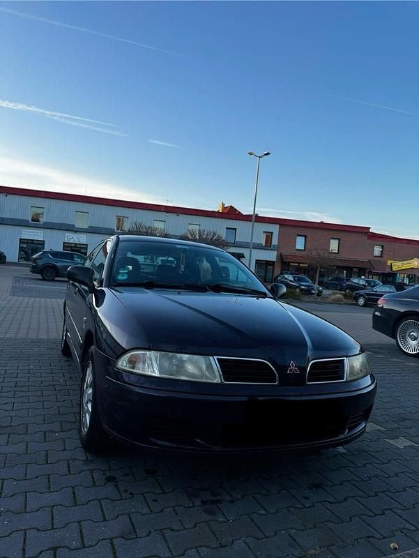 Violet Gebraucht 2000 Mitsubishi Carisma Limousine | 1.600 € - Bild 1/4