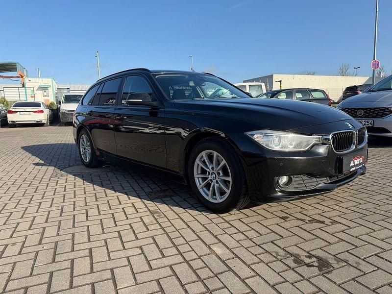Gebraucht BMW 320 Sport Line 184 PS (135 kW) 2014 Schwarz Kombi