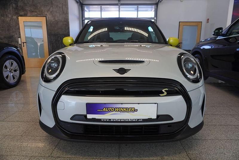 Gebraucht Mini Cooper SE 135 kW (184 PS) 2021 Silber Kleinwagen