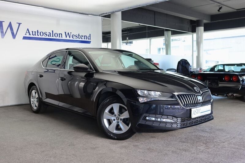 Schwarzmagic perleffekt Gebraucht 2021 Skoda Superb Ambition Limousine | 23.450 € (Guter Preis) - Bild 1/4