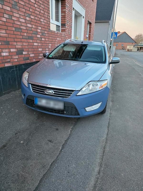 Gebraucht Ford Mondeo 150 PS (110 kW) 2008 Silber Kombi