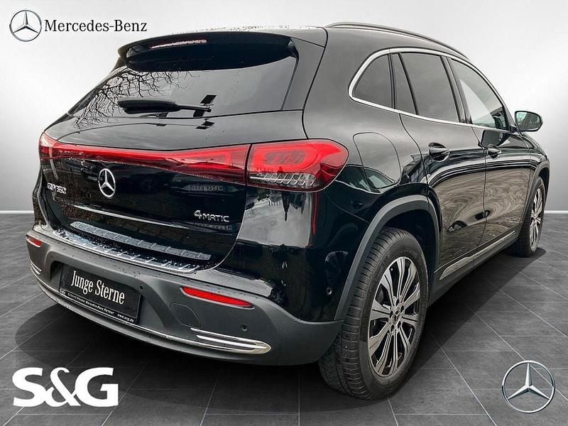 Gebraucht Mercedes EQA350 214 kW (292 PS) 2022 Unilack nachtschwarz SUV