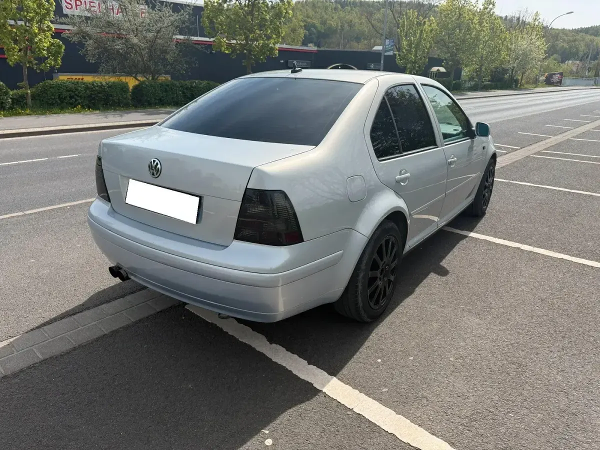 Gebraucht VW Bora 101 PS (74 kW) 1999 Silber Limousine