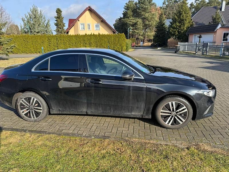 Gebraucht Mercedes A250 2020 Schwarz Limousine