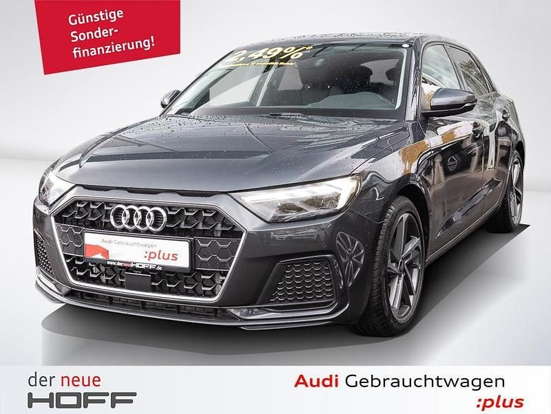 Grau Gebraucht 2025 Audi A1 Sportback Advanced Kleinwagen | 29.875 € (Teuer) - Bild 1/4