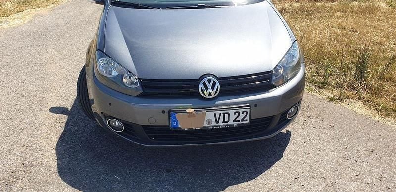 Grau Gebraucht 2011 VW Golf VI Highline Kombi | 2.800 € (Superpreis) - Bild 1/4