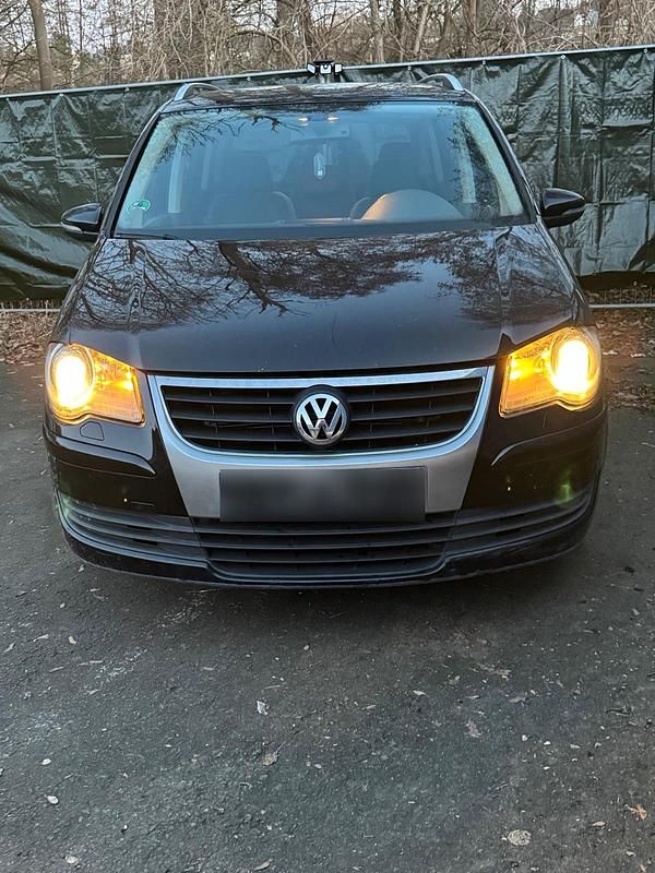 Gebraucht VW Touran 140 PS (102 kW) 2010 Schwarz Van / Kleinbus