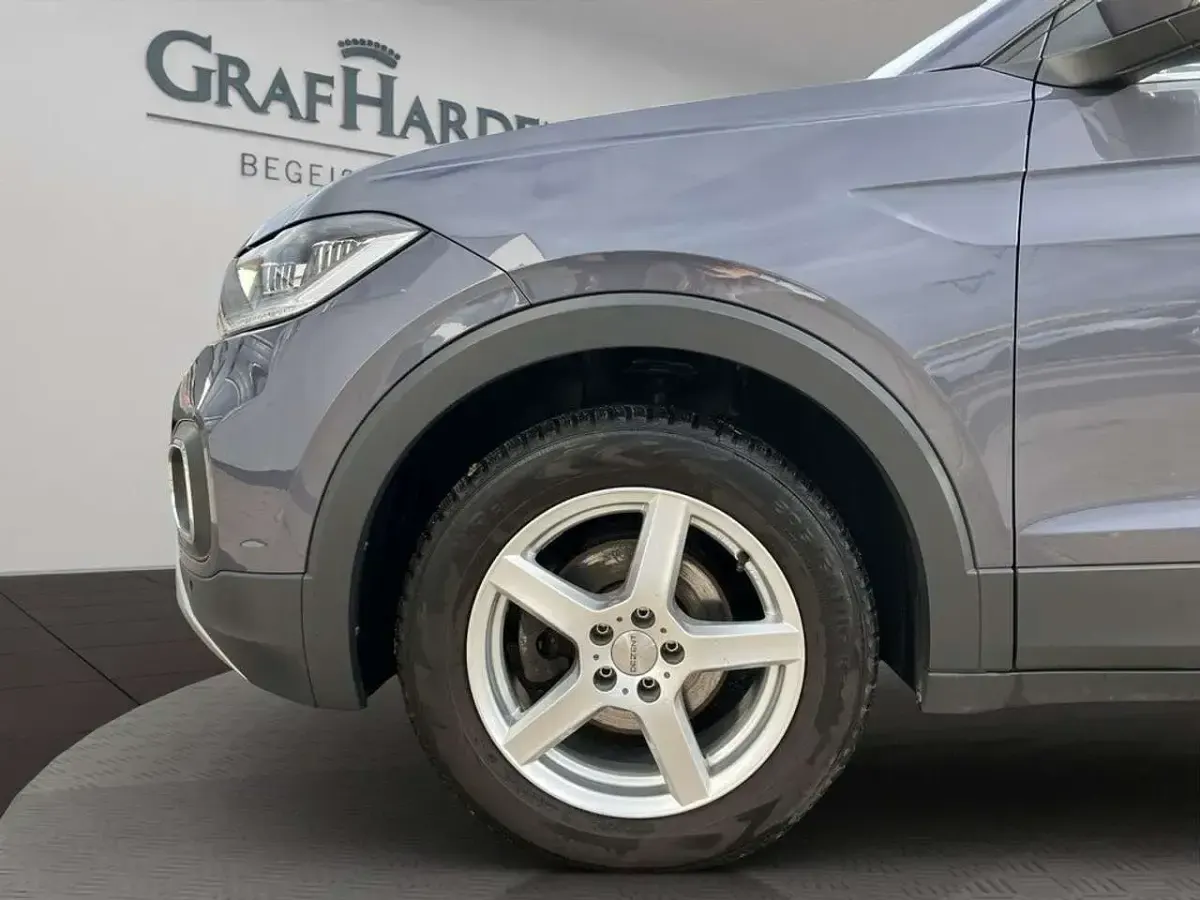 Gebraucht VW T-Cross Style 110 PS (80 kW) 2022 Grau SUV