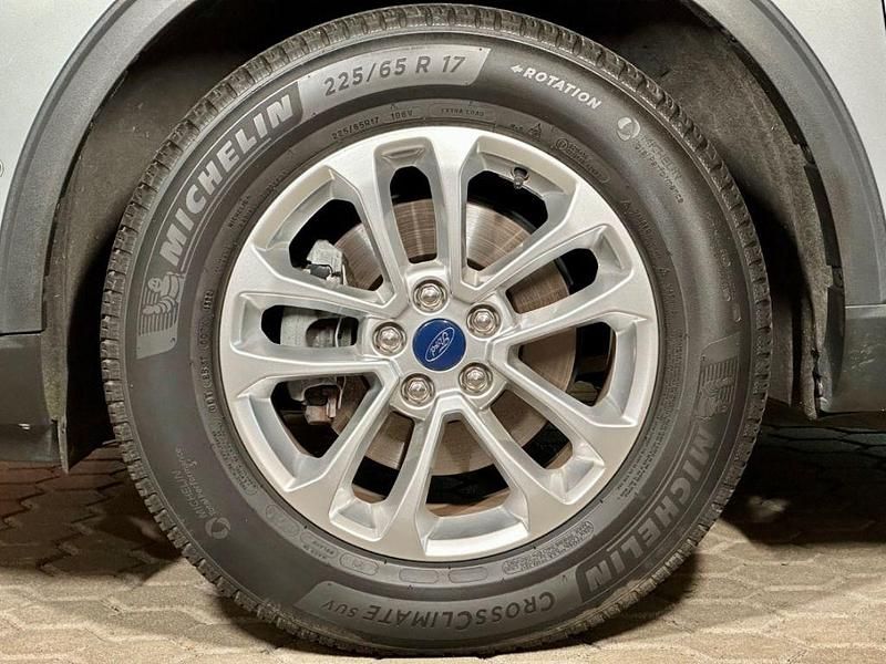 Gebraucht Ford Kuga Titanium 152 PS (111 kW) 2022 Solar silver SUV