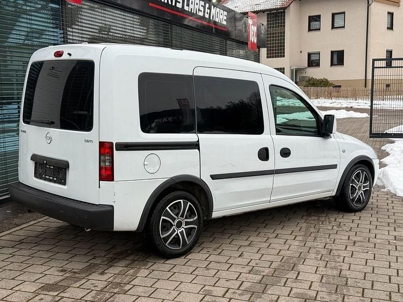 Gebraucht Opel Combo Edition 75 PS (55 kW) 2010 Weiß Van / Kleinbus