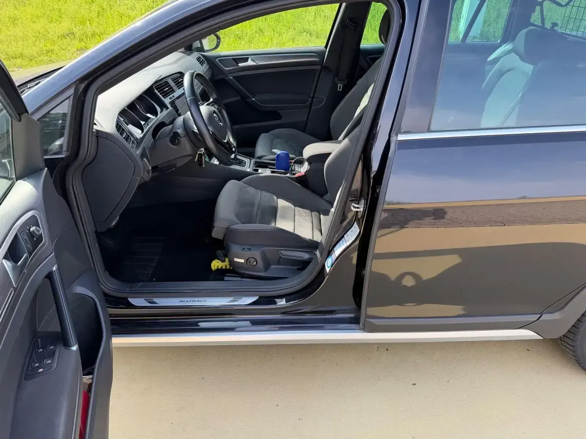 Gebraucht VW Golf Alltrack 184 PS (135 kW) 2019 Schwarz Kombi