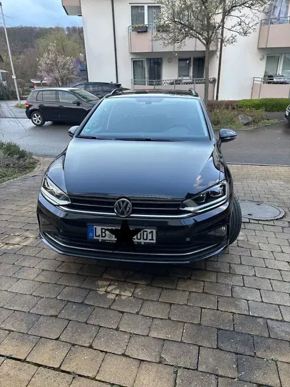 Usata VW Golf 150 CV (110 kW) 2020 Nero Monovolume