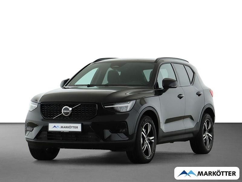 Schwarz Neu 2025 Volvo XC40 Plus SUV | 47.490 € (Etwas zu teuer) - Bild 1/4