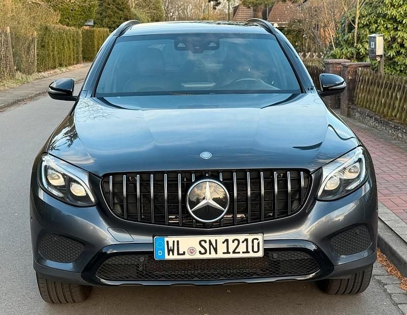 Gebraucht Mercedes GLC250 204 PS (150 kW) 2015 Grau SUV