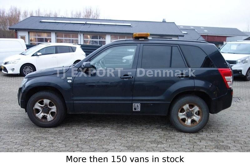 Gebraucht Suzuki Grand Vitara 129 PS (94 kW) 2009 Schwarz Van