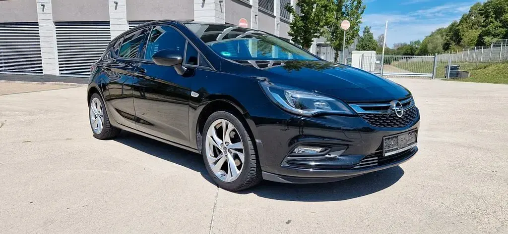Gebraucht Opel Astra 150 PS (110 kW) 2017 Schwarz Limousine