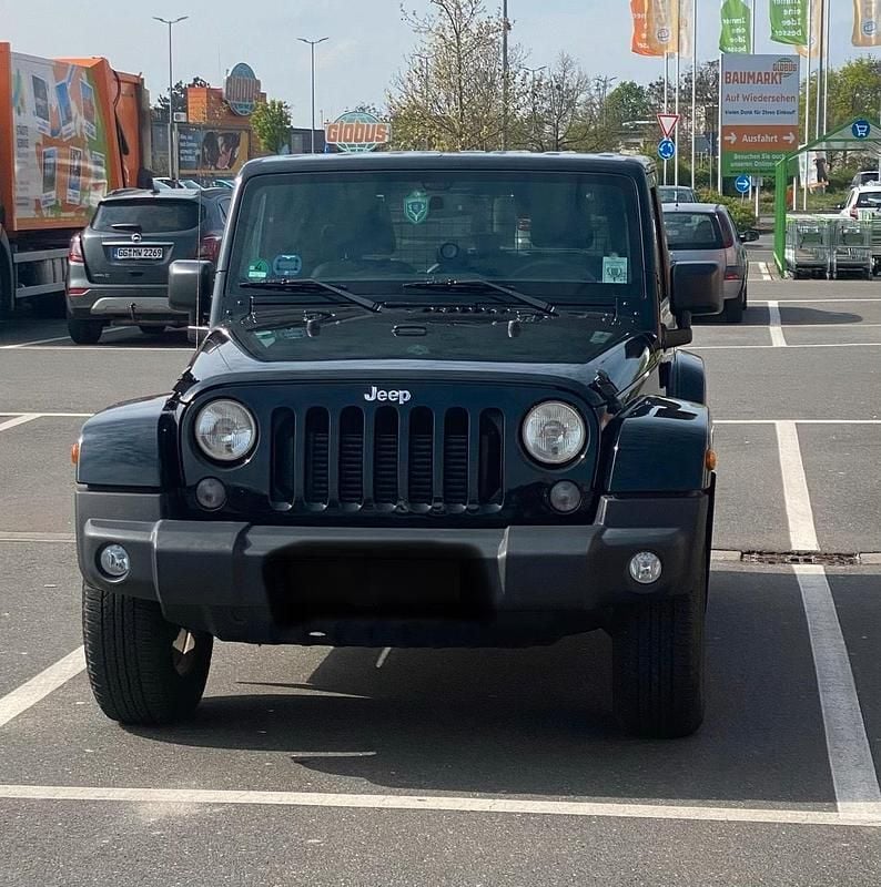 Gebraucht Jeep Wrangler Sahara 200 PS (147 kW) 2015 Schwarz SUV