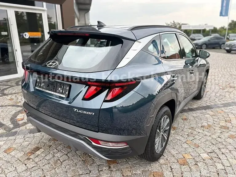 Gebraucht Hyundai Tucson Select 150 PS (110 kW) 2021 Teal blue / met SUV