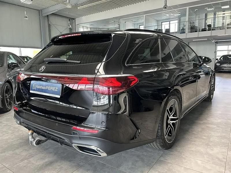 Gebraucht Mercedes E200 AMG 204 PS (150 kW) 2023 Schwarz Kombi