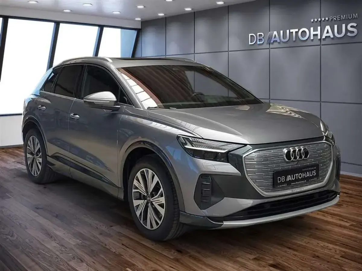 Gebraucht Audi Q4 e-tron Ambiente 210 kW (286 PS) 2024 Grau SUV