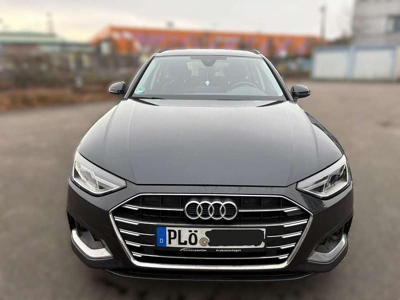 Gebraucht Audi A4 Advanced 163 PS (119 kW) 2020 Grau Kombi