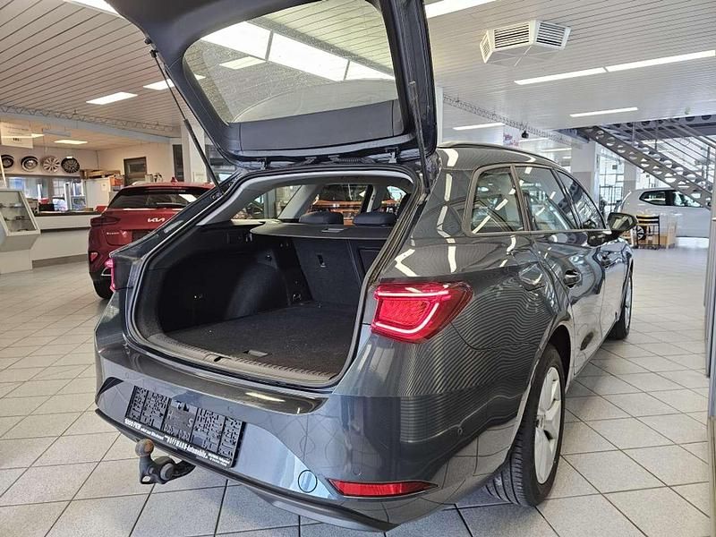 Gebraucht Seat Leon Style 150 PS (110 kW) 2022 Magneticgraumet. (metallic) Kombi