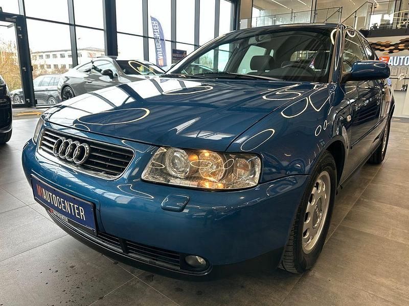 Gebraucht Audi A3 Ambiente 150 PS (110 kW) 2002 Blau Kleinwagen