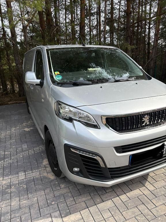 Gebraucht Peugeot Expert 177 PS (130 kW) 2017 Silber Van