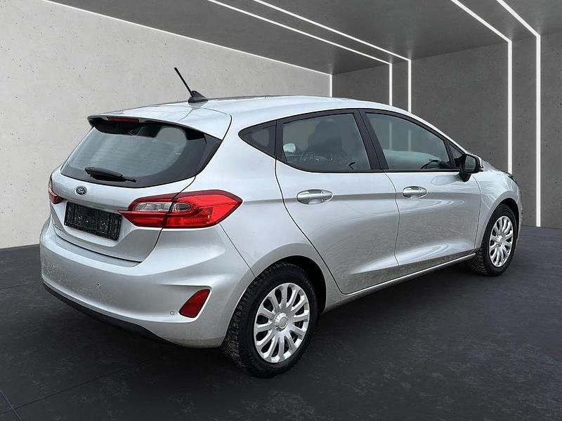 Gebraucht Ford Fiesta Cool & Connect 101 PS (74 kW) 2018 Silber Kleinwagen