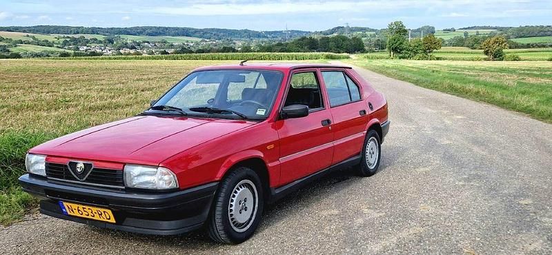 Gebraucht Alfa Romeo 33 105 PS (77 kW) 1988 Rot Limousine
