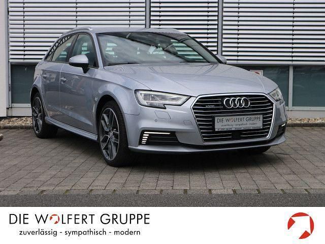 Silber Gebraucht 2020 Audi A3 Sportback e-tron Sport Limousine | 19.370 € (Guter Preis) - Bild 1/4