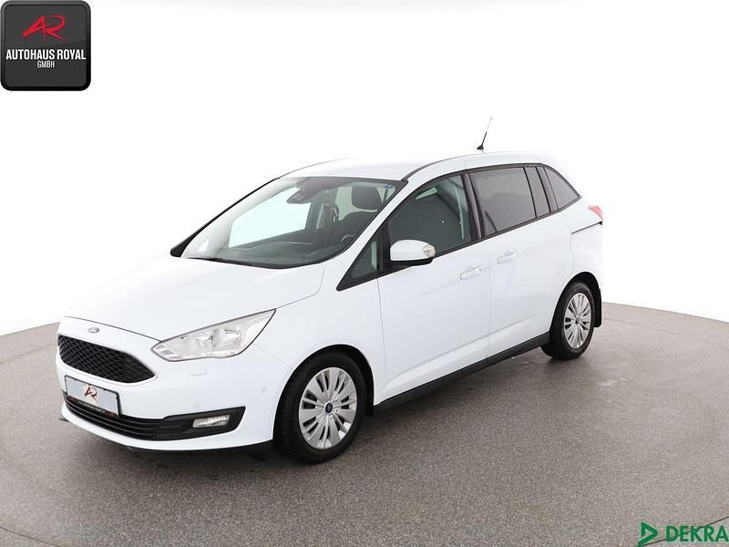 Weiß Gebraucht 2016 Ford Grand C-Max Van / Kleinbus | 10.480 € (Guter Preis) - Bild 1/4