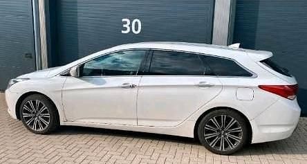 Gebraucht Hyundai i40 140 PS (102 kW) 2016 Weiß Kombi
