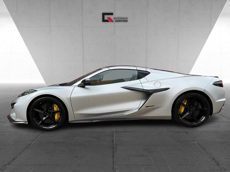 Nowe Corvette C8 643 KM (472 kW) 2026 Srebrny Coupe