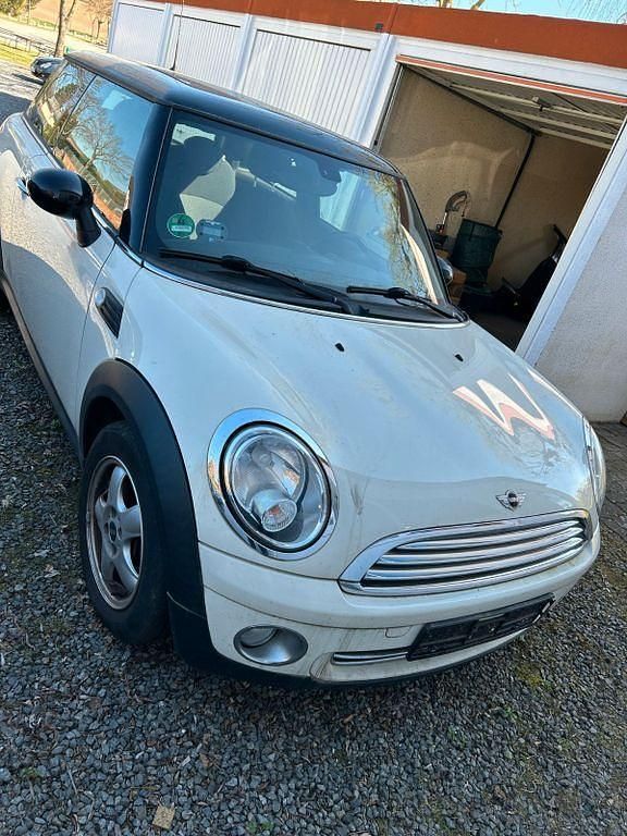 Weiß Gebraucht 2009 Mini Cooper Kleinwagen | 999 € - Bild 1/4
