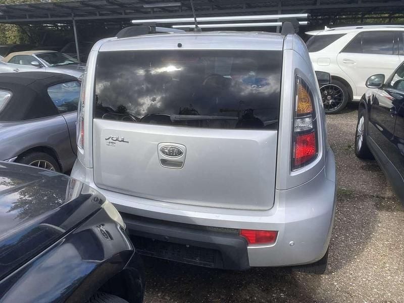 Gebraucht Kia Soul Attract 126 PS (92 kW) 2010 Silber SUV