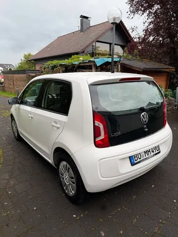 Używany VW up! 60 KM (44 kW) 2016 Biały Hatchback
