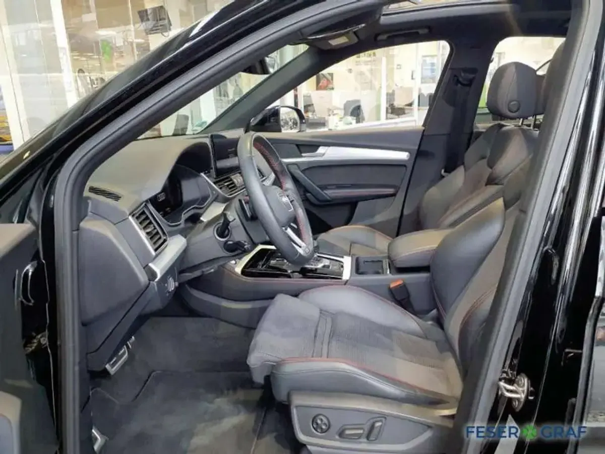 Gebraucht Audi SQ5 Ambiente 341 PS (250 kW) 2023 Mythosschwarz metallic SUV
