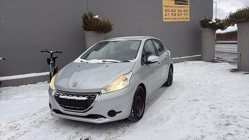 Gebraucht Peugeot 208 Active 68 PS (50 kW) 2014 Grau Kleinwagen