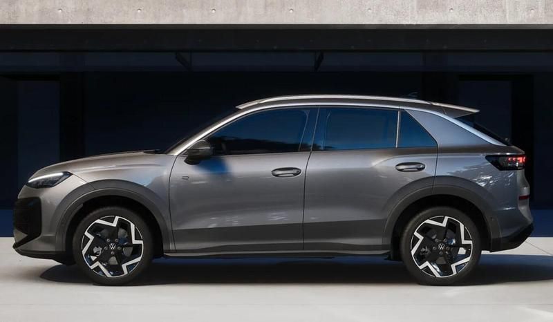 Neu VW T-Roc R-line 150 PS (110 kW) 2026 Wolf grey metallic SUV