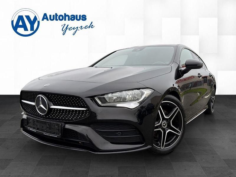 Schwarz Gebraucht 2021 Mercedes CLA180 Shooting Brake AMG Kombi | 20.850 € (Fairer Preis) - Bild 1/4