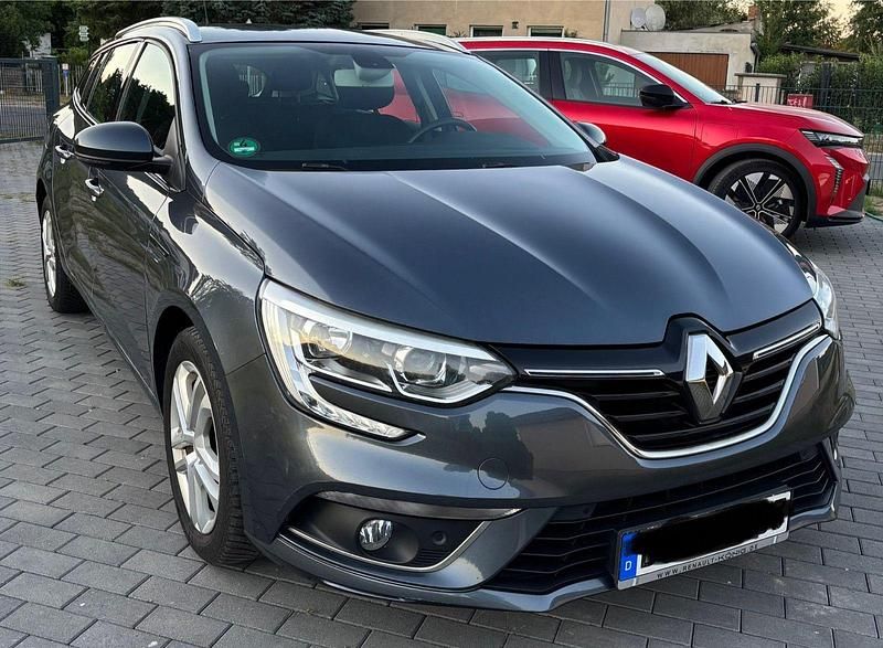 Grau Gebraucht 2016 Renault Mégane GrandTour GT-Line Kombi | 10.000 € (Guter Preis) - Bild 1/4